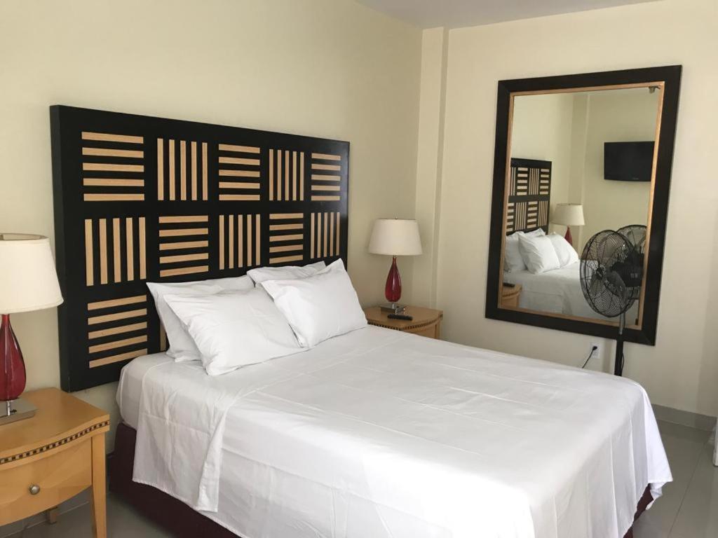 גואדלחארה Hotel Del Angel מראה חיצוני תמונה
